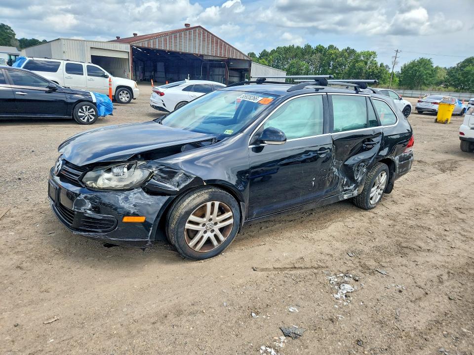 VOLKSWAGEN JETTA 2013 with VIN 3VWML7AJ4DM696404 - Photo from auction