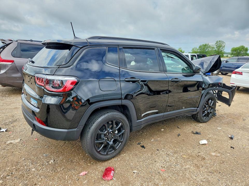 Foto 3 de la subasta – 2026 JEEP COMPASS con VIN 3C4NJDBN9TT167984