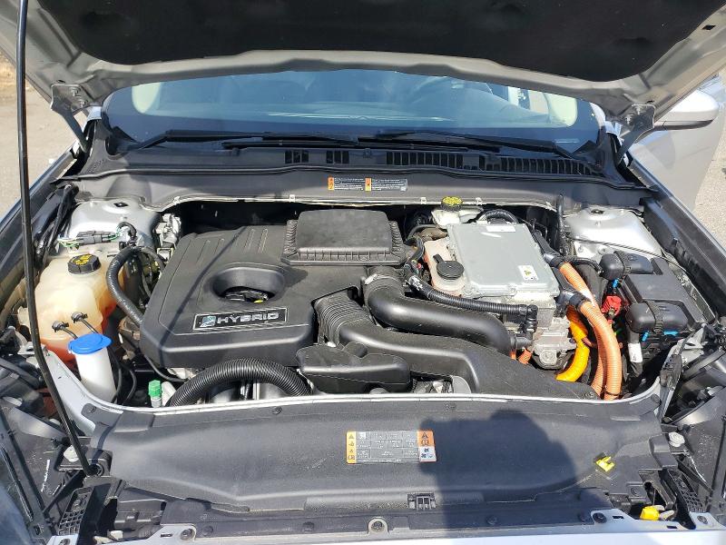 Photo 11 from auction – 2018 FORD FUSION with VIN 3FA6P0LU2JR102198