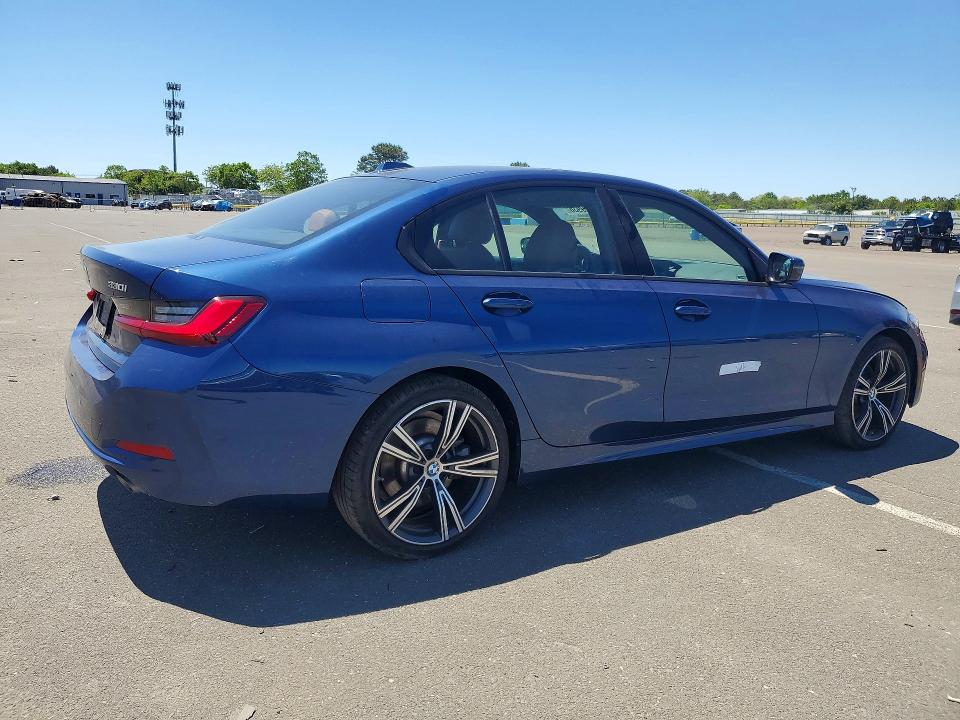 Foto 3 de la subasta – 2023 BMW 330XI con VIN 3MW89FF01P8D61060