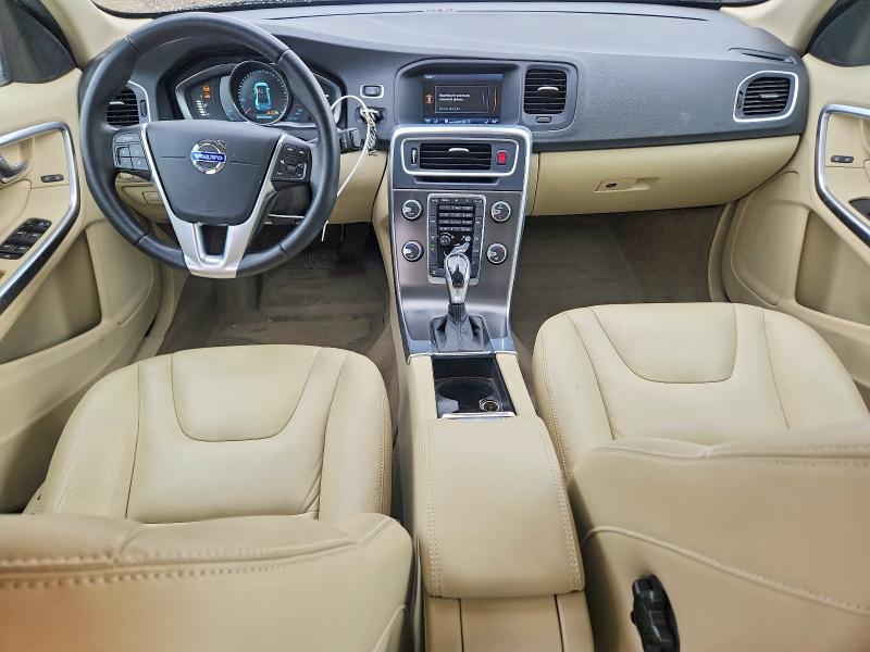 Photo 8 from auction – 2015 VOLVO S60 with VIN YV140MFB4F1306357