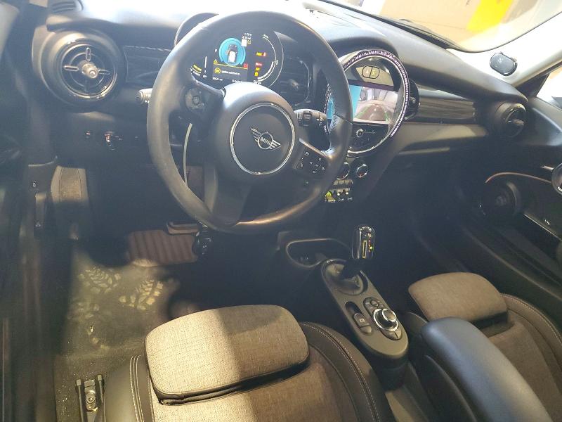 Снимка 8 от търг – 2023 MINI COOPER с VIN WMW13DJ06P2T22588