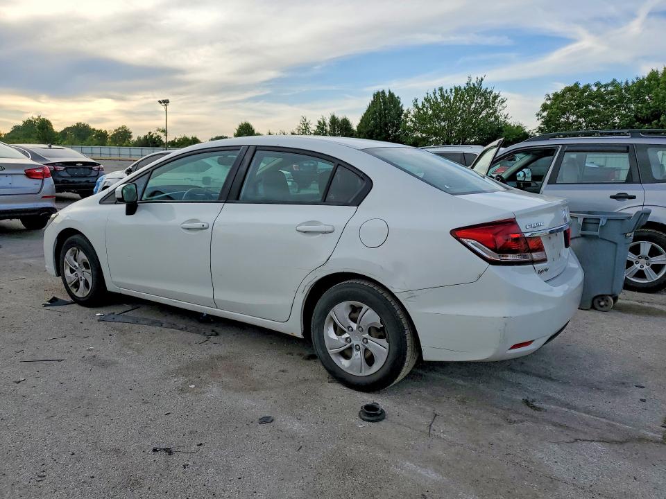 Фото 2 с аукциона – 2015 HONDA CIVIC с VIN 19XFB2F57FE020314