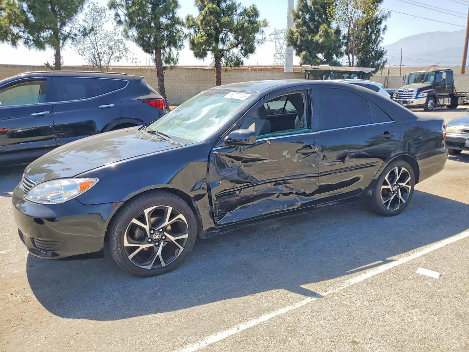 TOYOTA CAMRY 2006 with VIN 4T1BE32K76U740989 - Photo from auction