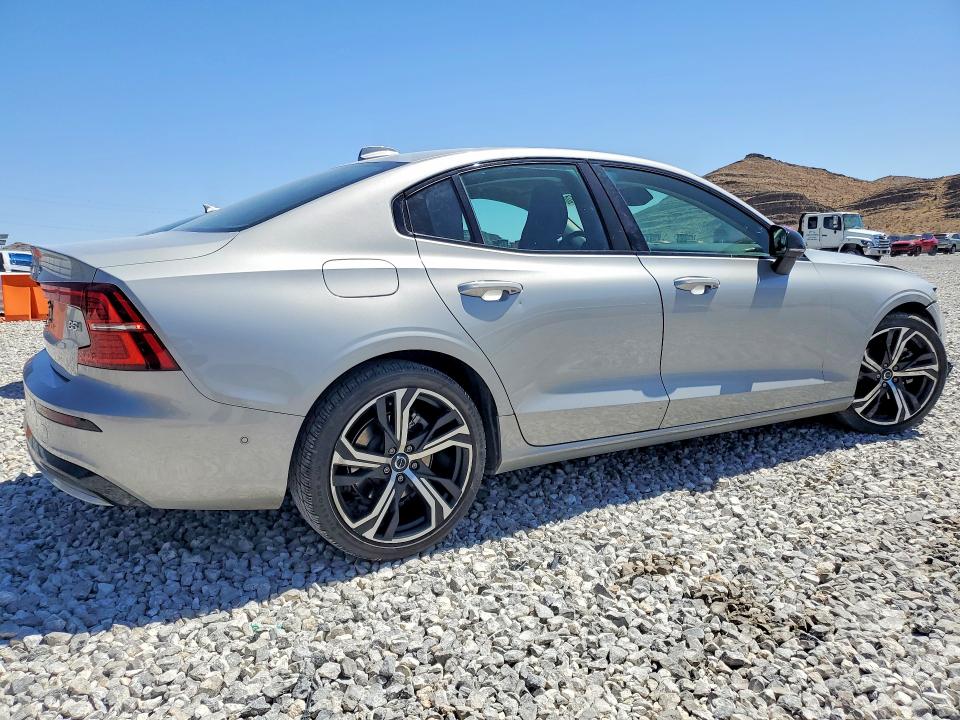 صورة رقم 3 من المزاد - 2024 VOLVO S60 مع VIN 7JRL12TL2RG280781