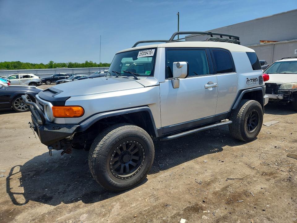 2007 TOYOTA FJ CRUISER - Търг №59556416