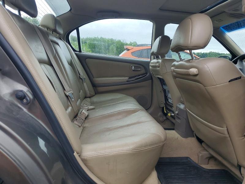 Photo 10 from auction – 2001 INFINITI I30 with VIN JNKCA31A71T027309