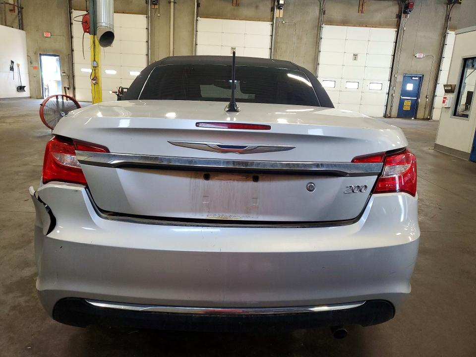 Photo 6 from auction – 2012 CHRYSLER 200 with VIN 1C3BCBEB7CN277844