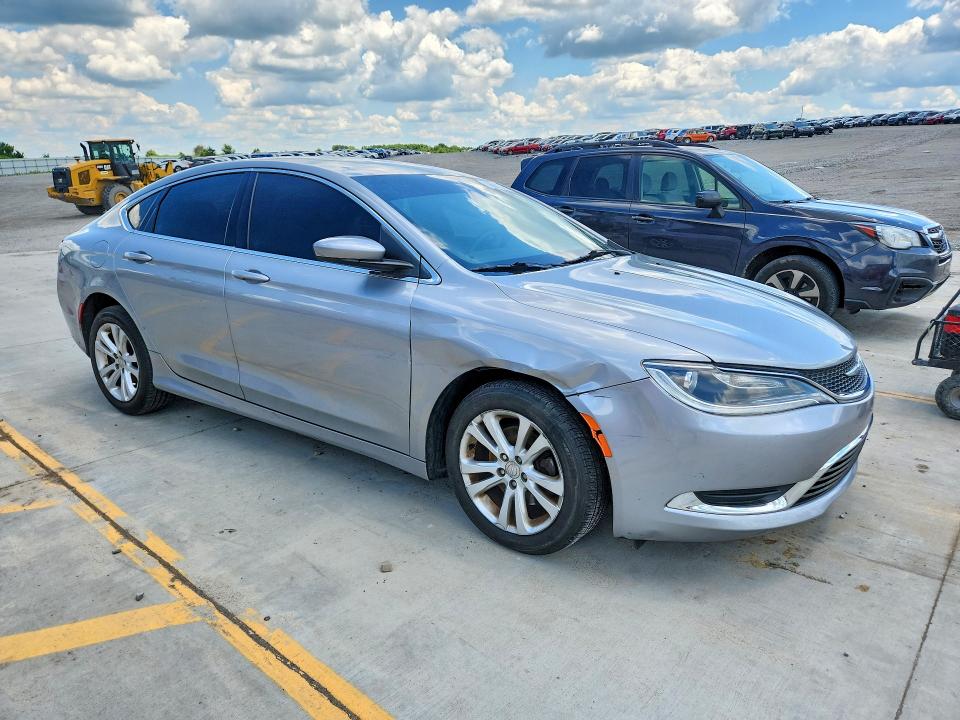 Photo 4 from auction – 2015 CHRYSLER 200 with VIN 1C3CCCAB3FN571469