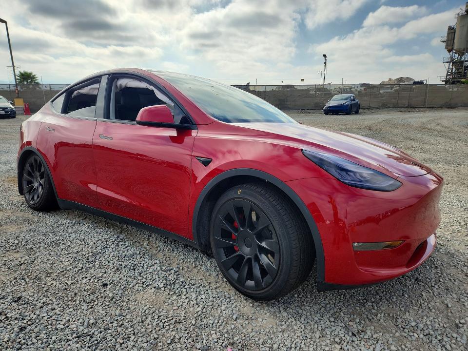 Photo 4 from auction – 2020 TESLA MODEL Y with VIN 5YJYGDEF4LF002228