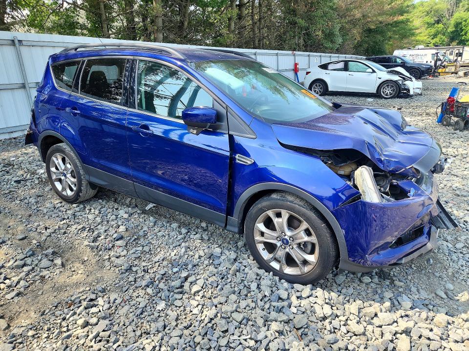 Photo 4 from auction – 2014 FORD ESCAPE with VIN 1FMCU9G95EUB31141