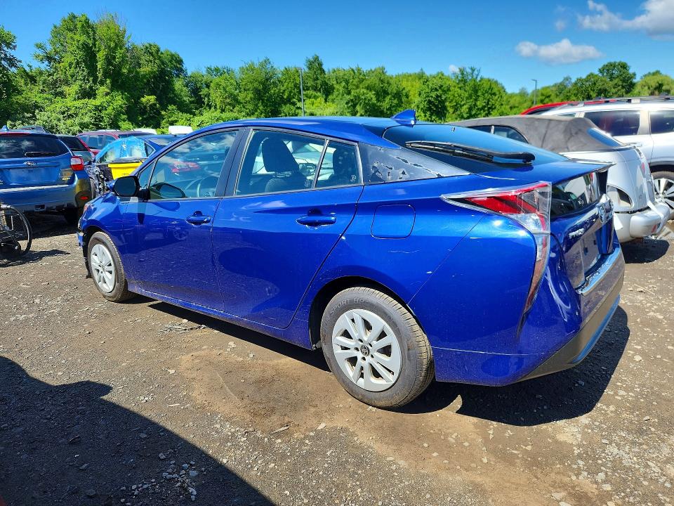 Photo 2 from auction – 2016 TOYOTA PRIUS with VIN JTDKBRFU7G3516771