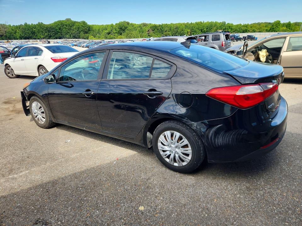 Photo 2 from auction – 2015 KIA FORTE with VIN KNAFX4A6XF5323853