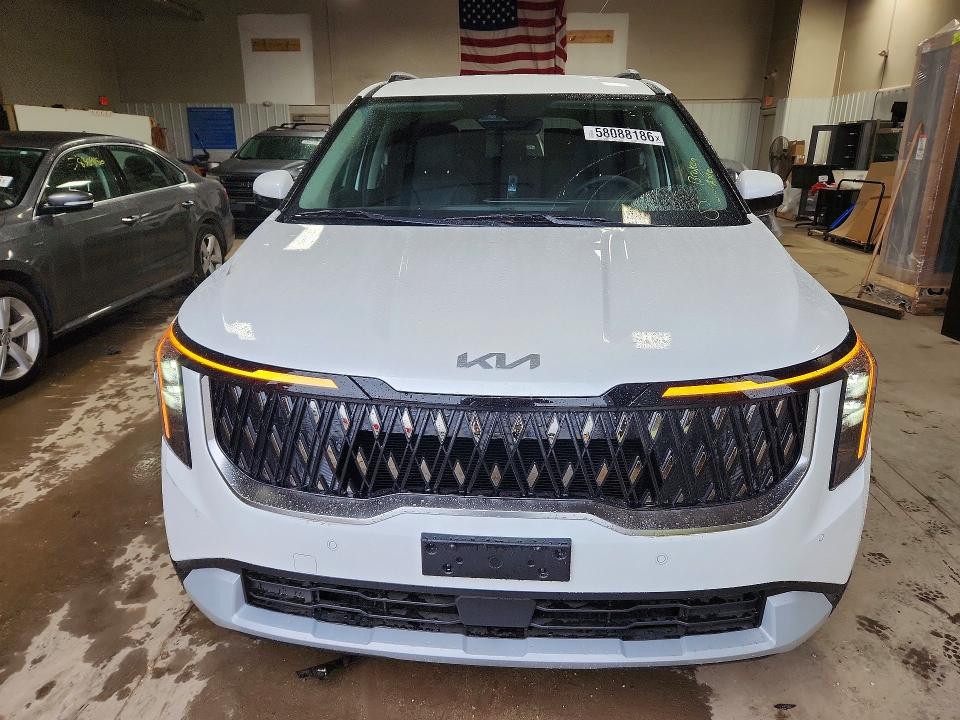 Photo 5 from auction – 2026 KIA CARNIVAL with VIN KNDNC5K38T6635261
