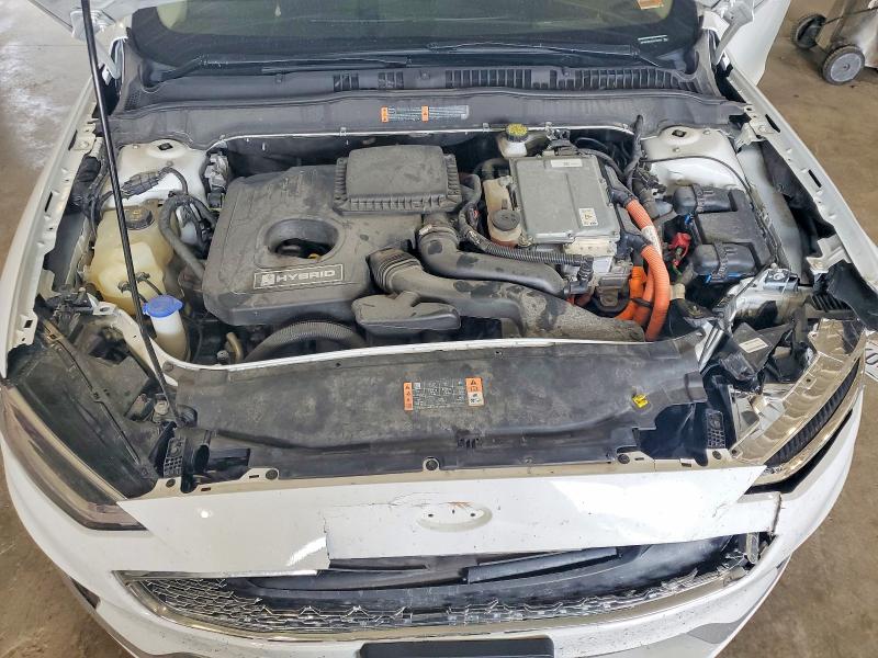 Photo 11 from auction – 2019 FORD FUSION with VIN 3FA6P0RU2KR106695