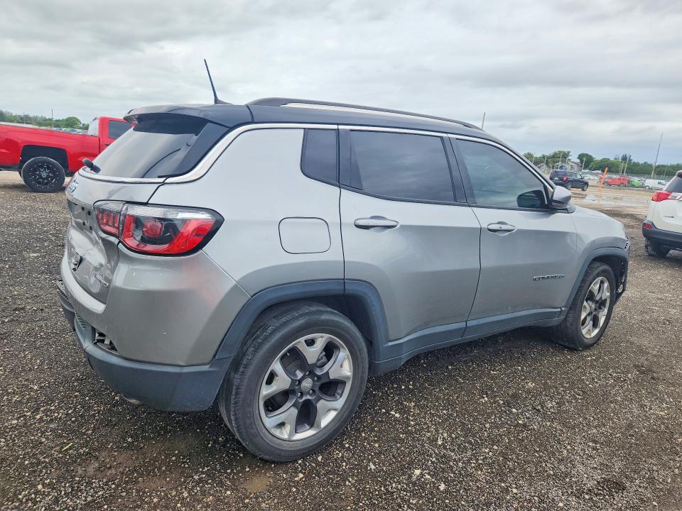 Photo 3 from auction – 2019 JEEP COMPASS with VIN 3C4NJCCB4KT711322