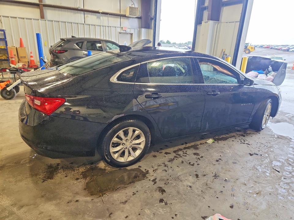 Photo 3 from auction – 2023 CHEVROLET MALIBU with VIN 1G1ZD5ST5PF235509