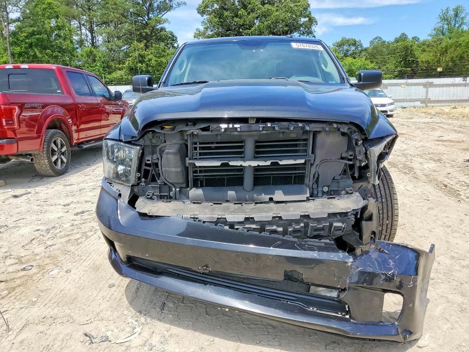 Photo 5 from auction – 2017 RAM 1500 with VIN 3C6RR7KT3HG524321