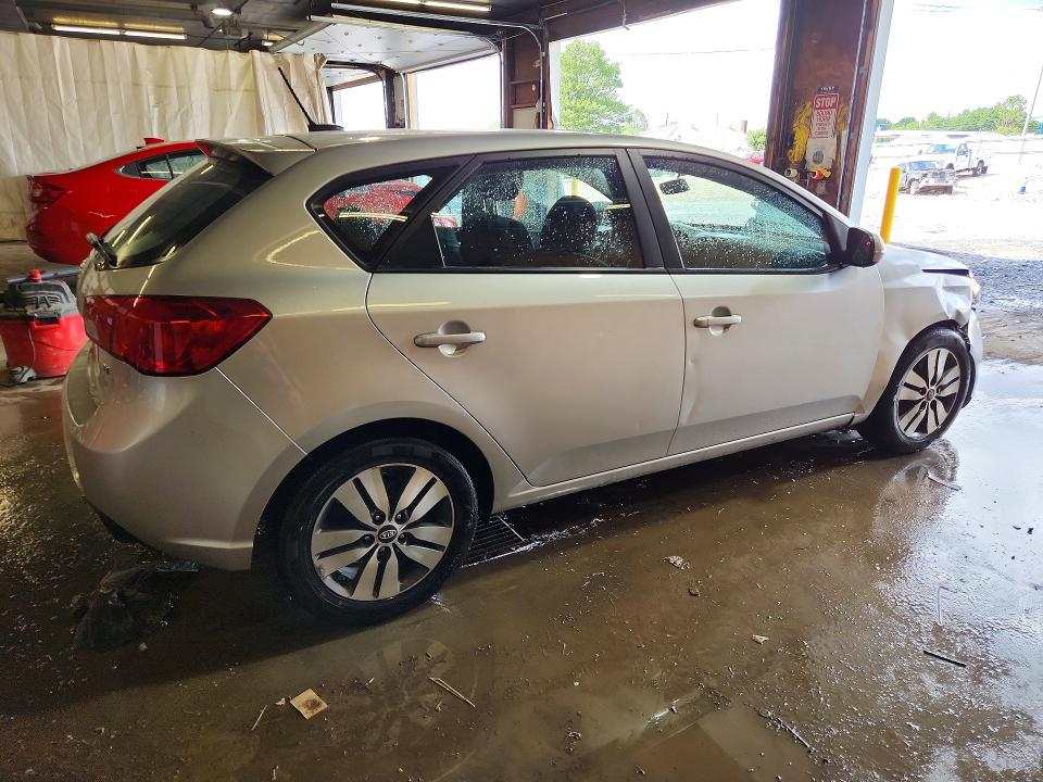 Photo 3 from auction – 2013 KIA FORTE with VIN KNAFU5A28D5693305