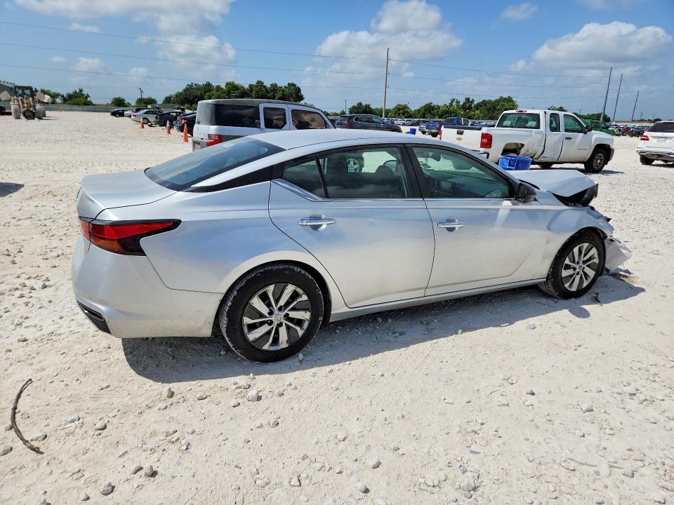 Photo 3 from auction – 2024 NISSAN ALTIMA with VIN 1N4BL4BV2RN375765