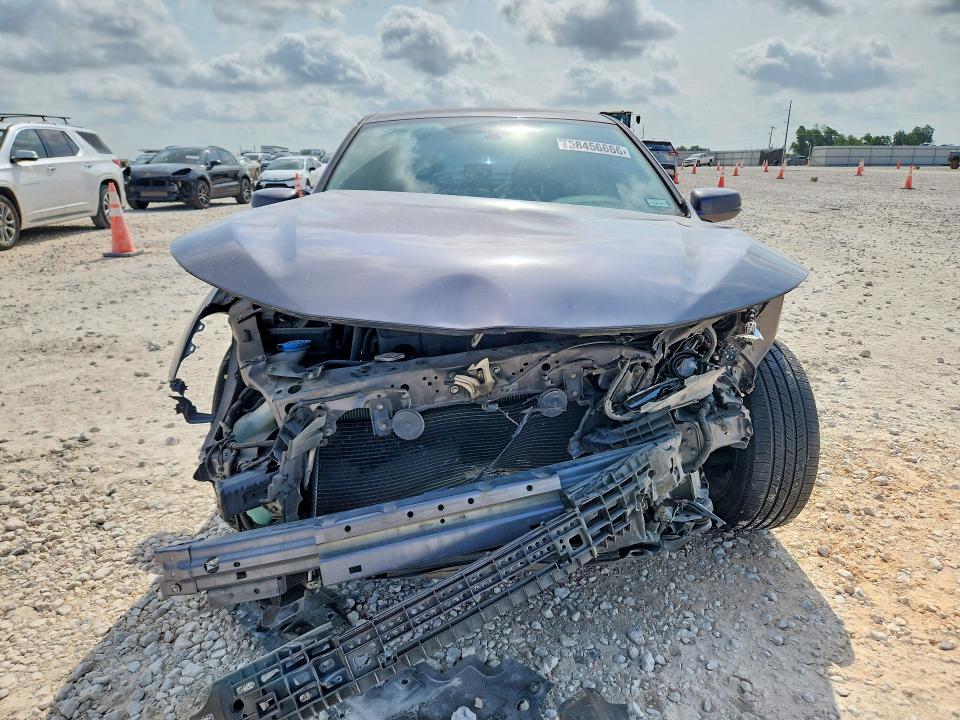 Photo 5 from auction – 2016 HONDA ACCORD with VIN 1HGCR3F80GA009711