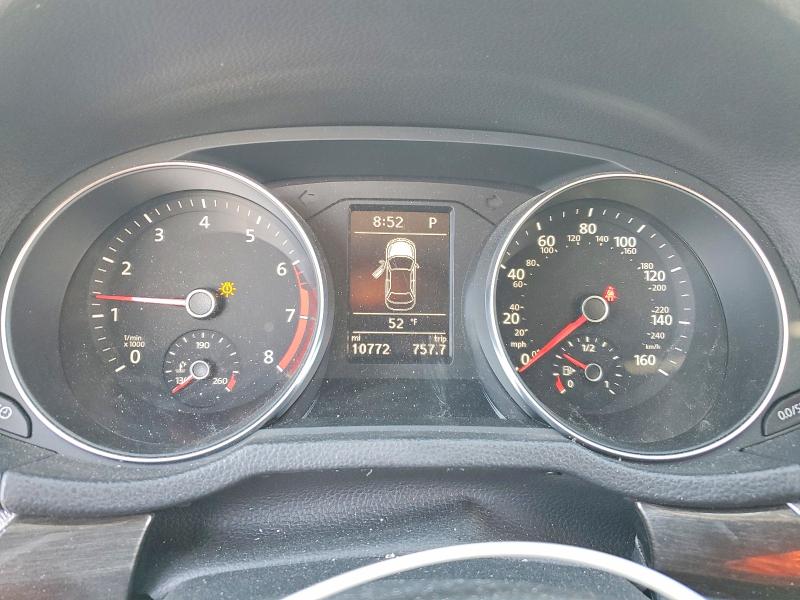 Photo 9 from auction – 2017 VOLKSWAGEN PASSAT with VIN 1VWBT7A35HC046318