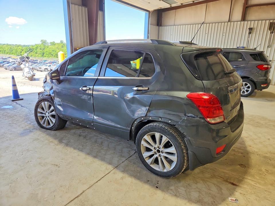 Photo 2 from auction – 2018 CHEVROLET TRAX with VIN 3GNCJMSB9JL213458