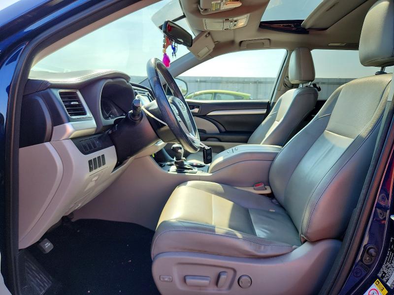 Фото 7 с аукциона – 2016 TOYOTA HIGHLANDER с VIN 5TDJKRFH9GS300014