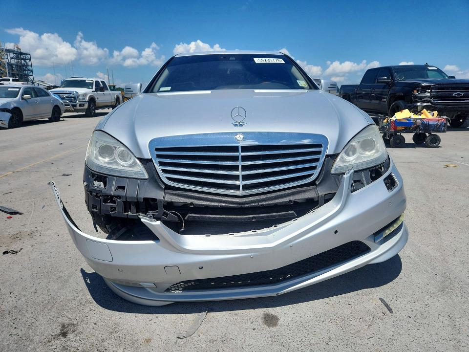 Photo 5 from auction – 2012 MERCEDES-BENZ S with VIN WDDNG7DB3CA432317