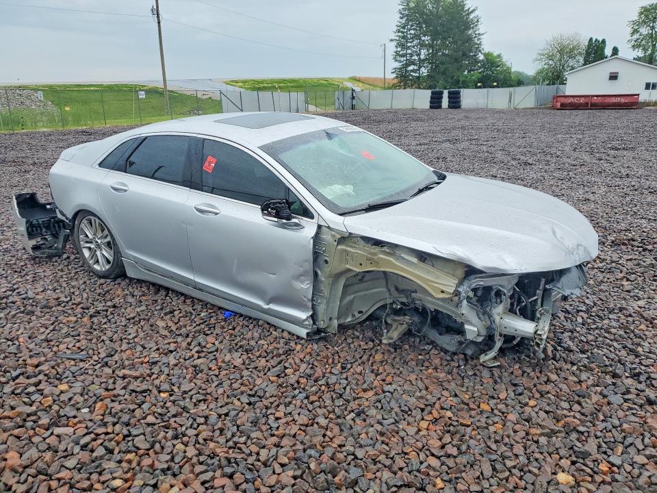 Photo 4 from auction – 2015 LINCOLN MKZ with VIN 3LN6L2LU6FR605902