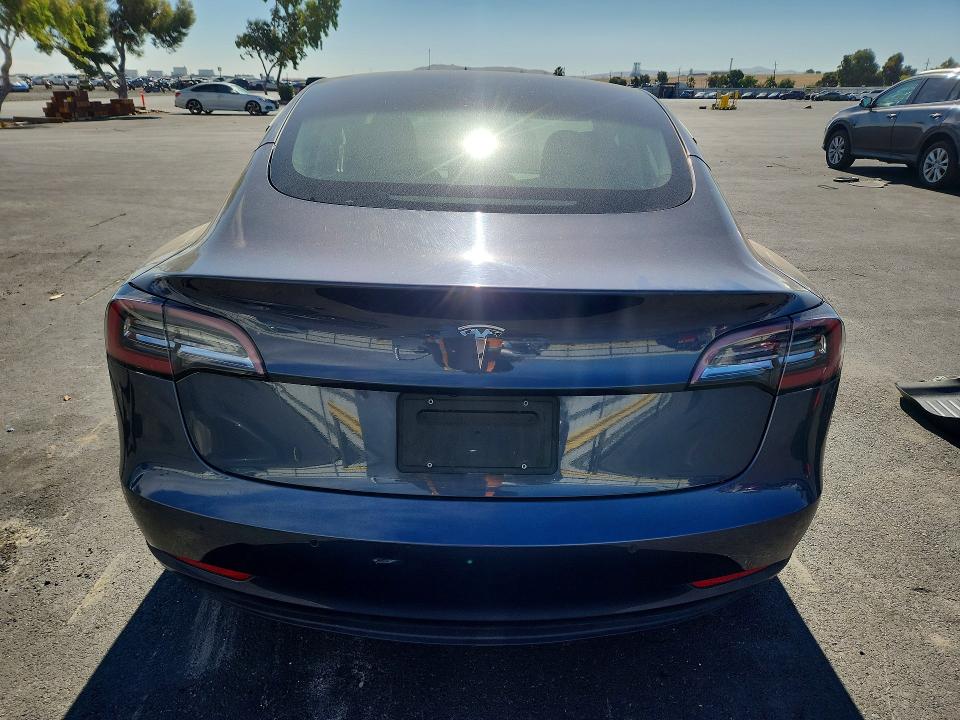 Photo 6 from auction – 2022 TESLA MODEL 3 with VIN 5YJ3E1EA2NF168107