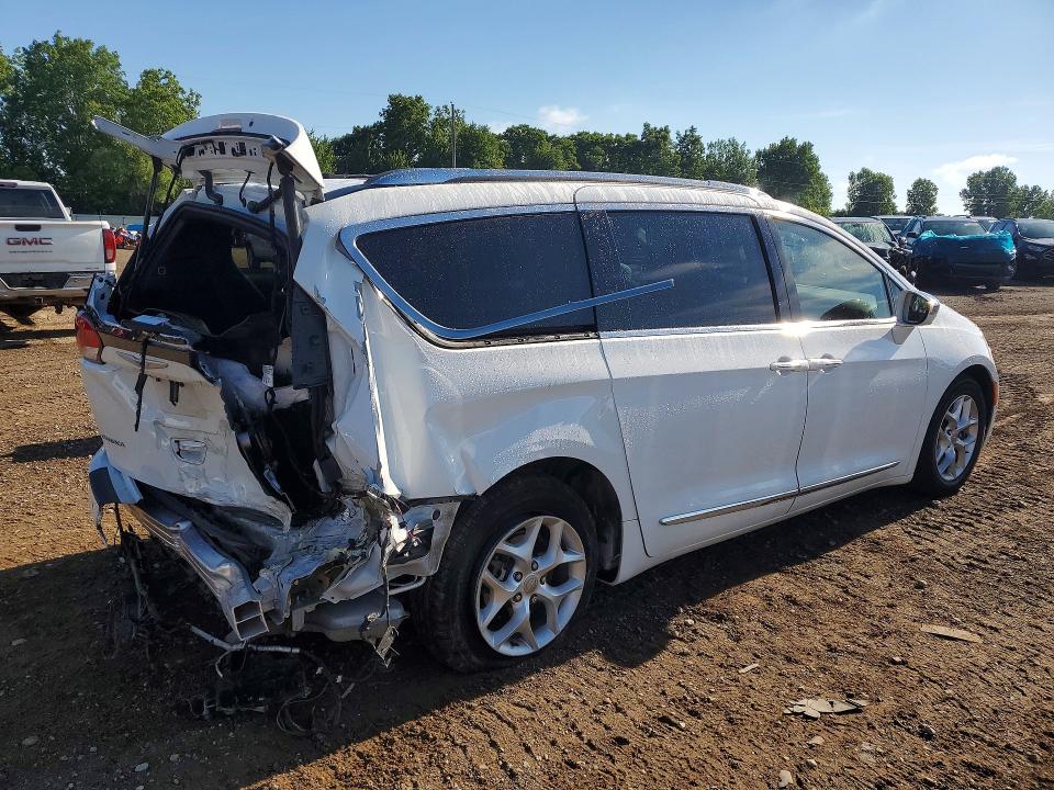 Photo 3 from auction – 2020 CHRYSLER PACIFICA with VIN 2C4RC1GG2LR151813