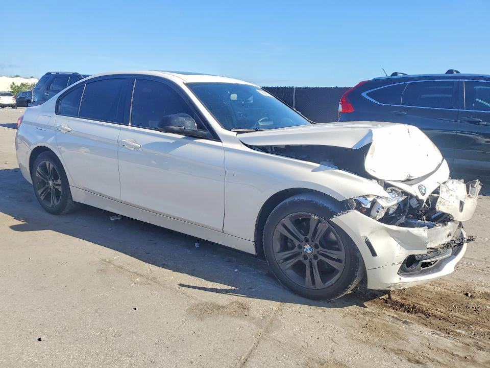 Photo 4 from auction – 2016 BMW 328 with VIN WBA8E9G51GNU30169