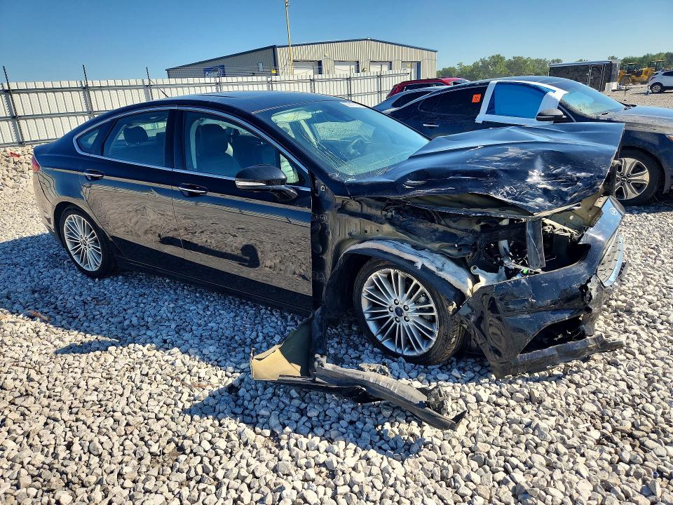 Zdjęcie 4 z aukcji – 2016 FORD FUSION z VIN 3FA6P0H90GR142163