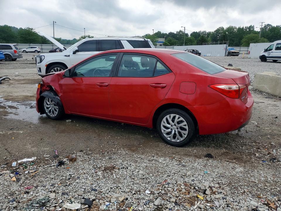 Photo 2 from auction – 2017 TOYOTA COROLLA with VIN 5YFBURHE2HP651939