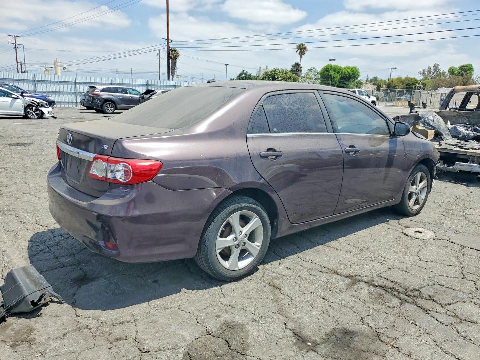 Photo 3 from auction – 2013 TOYOTA COROLLA with VIN 2T1BU4EE5DC070050