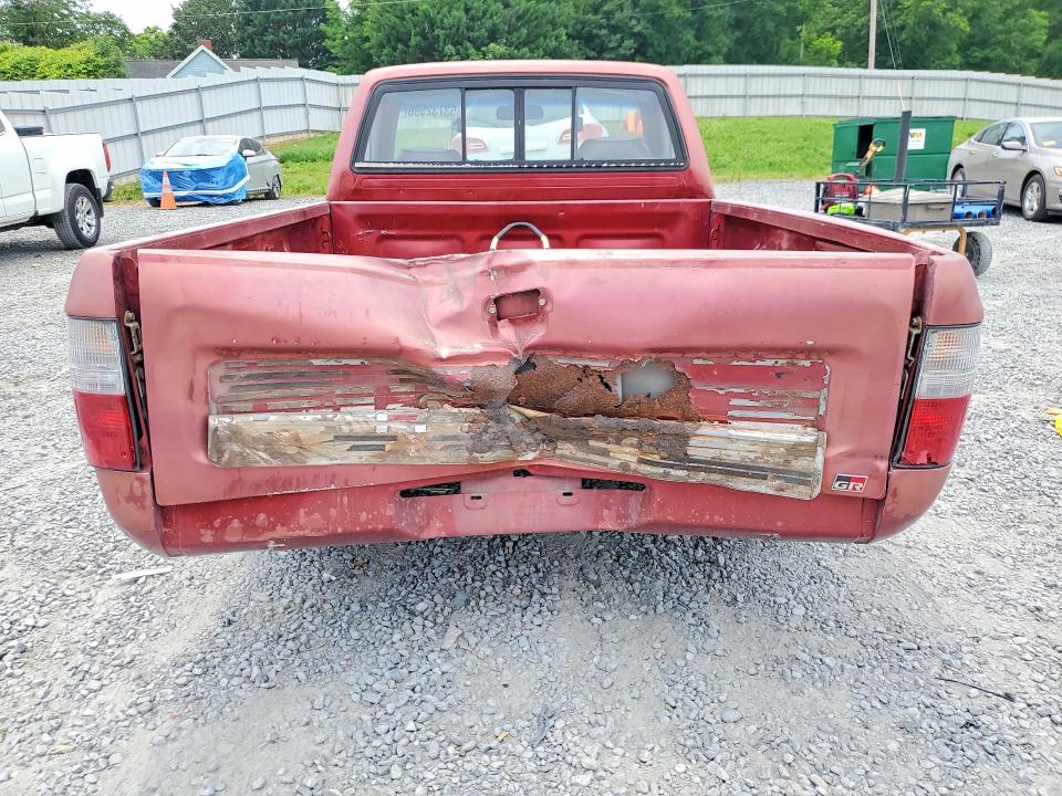 Photo 6 from auction – 1992 TOYOTA PICKUP with VIN 4TARN81AXNZ033763