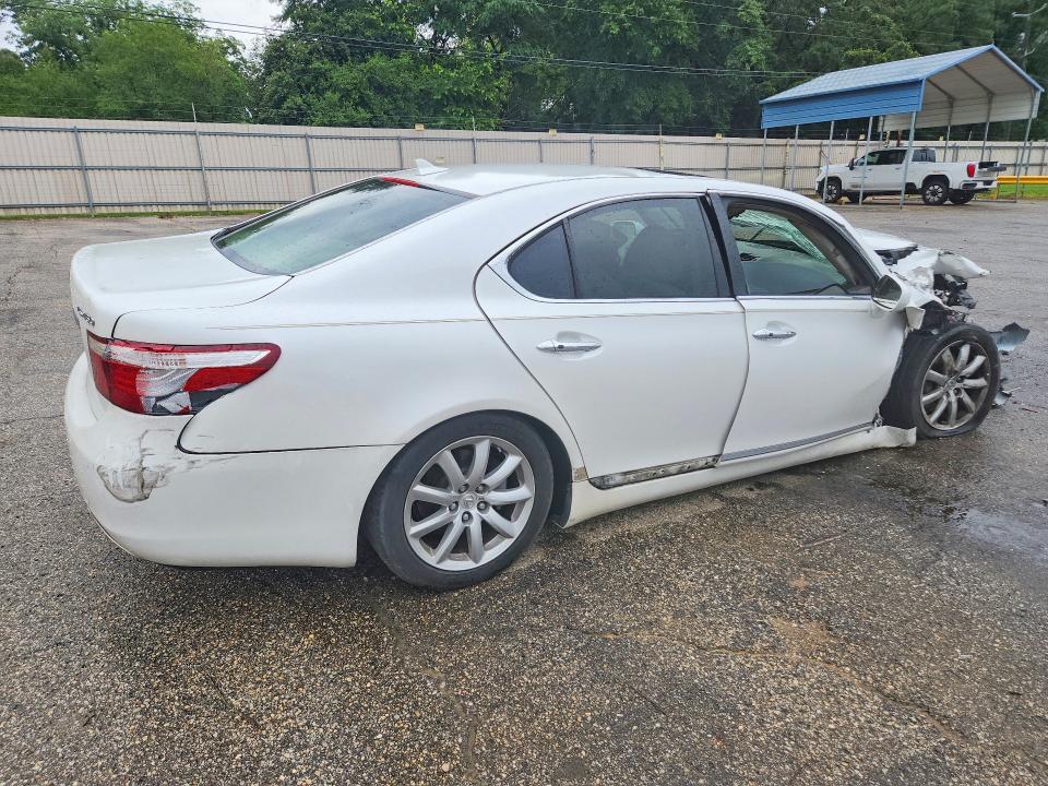 Photo 3 from auction – 2007 LEXUS LS with VIN JTHBL46F575000994