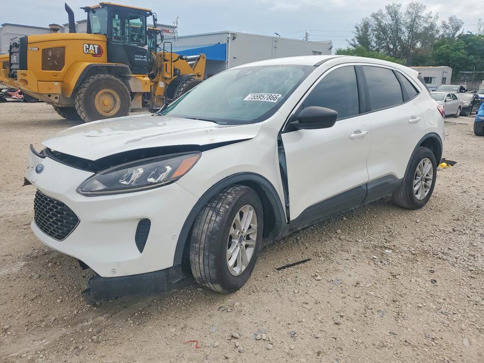 Photo 1 from auction – 2022 FORD ESCAPE with VIN 1FMCU0G61NUB98756