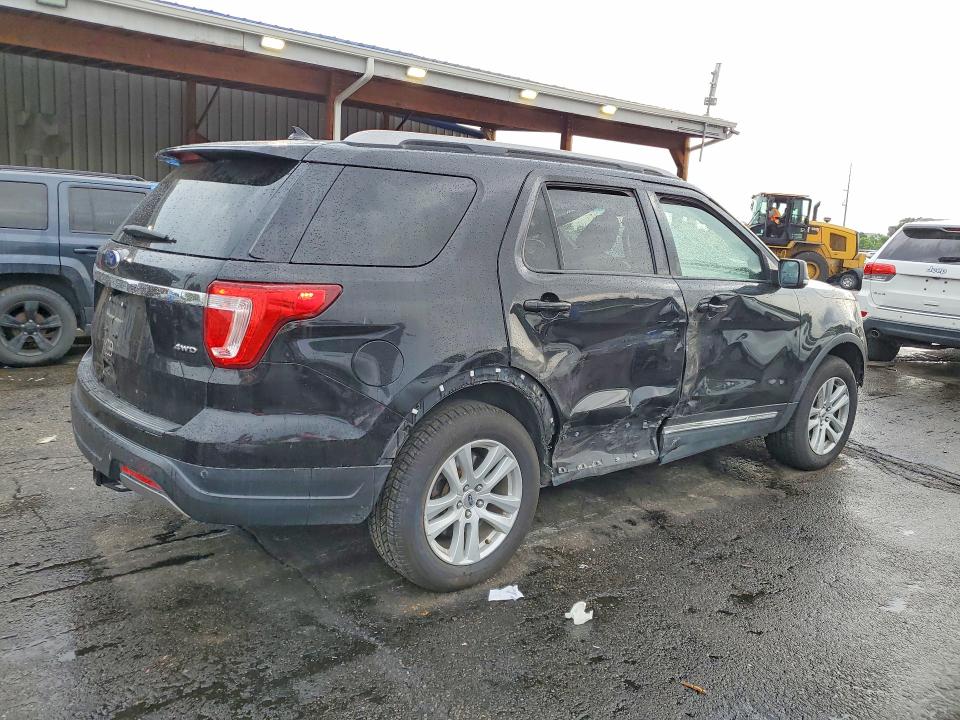 Photo 3 from auction – 2019 FORD EXPLORER with VIN 1FM5K8D83KGB26227