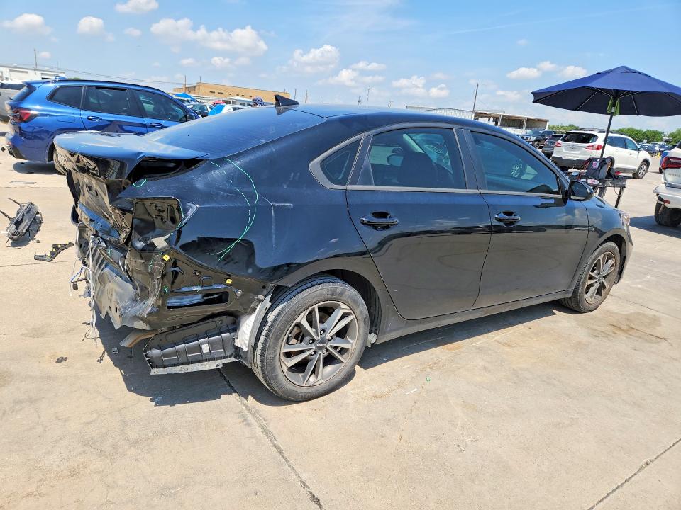 Photo 3 from auction – 2023 KIA FORTE with VIN 3KPF24AD3PE687957
