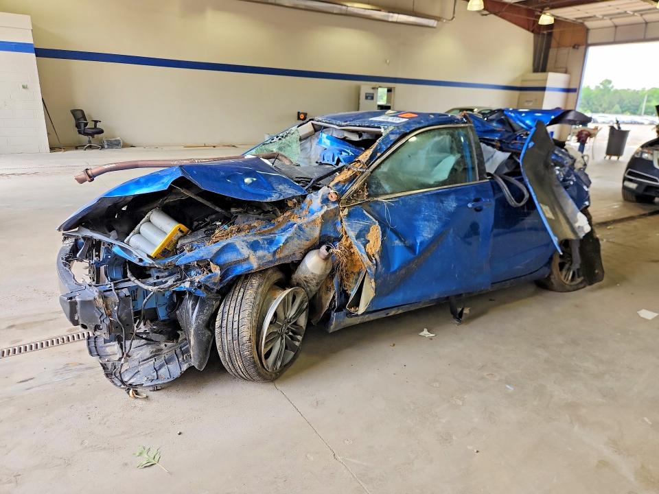 TOYOTA CAMRY 2017 with VIN 4T1BF1FK7HU698306 - Photo from auction