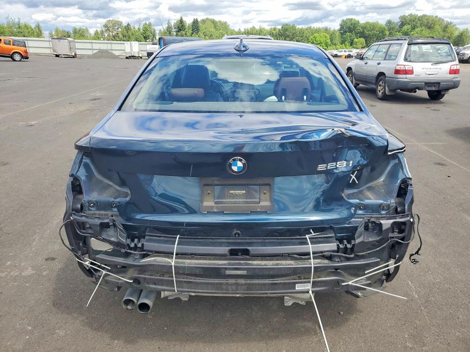 Photo 6 from auction – 2014 BMW 228 with VIN WBA1F5C5XEV246049