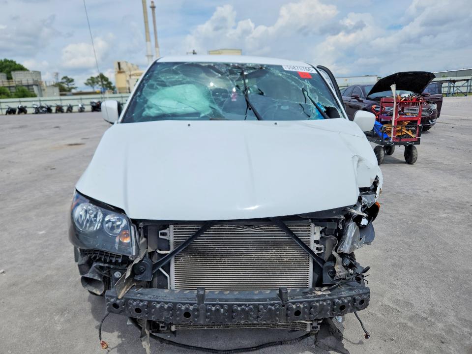 Photo 5 from auction – 2018 DODGE GRAND CARAVAN with VIN 2C4RDGBG2JR164680