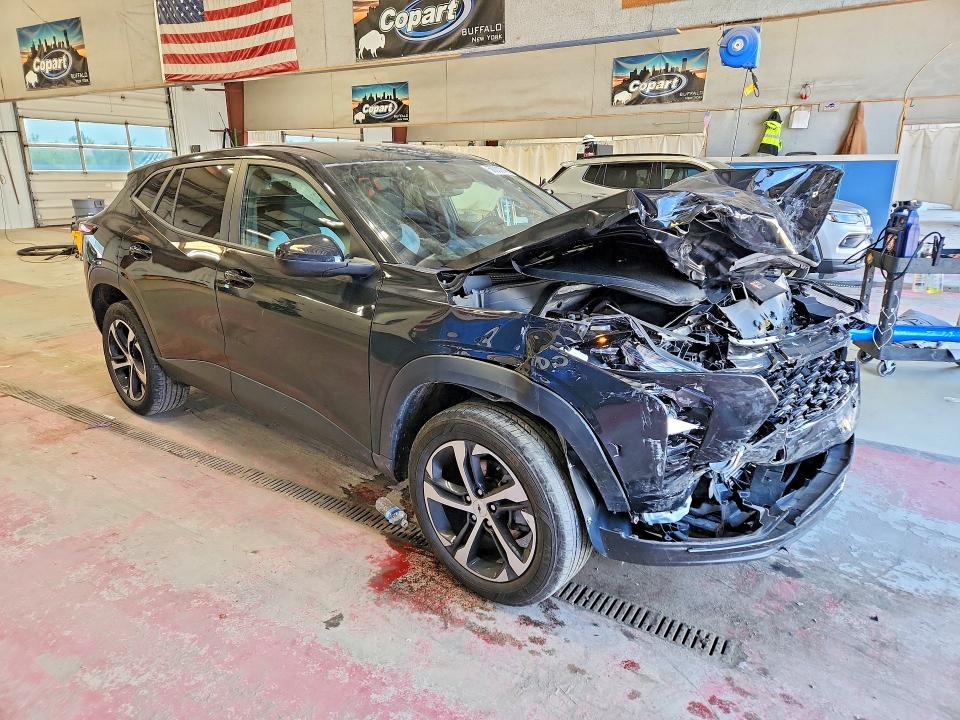 Photo 4 from auction – 2024 CHEVROLET TRAX with VIN KL77LGE21RC022302