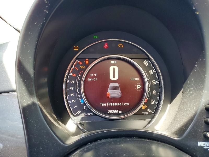Photo 9 from auction – 2017 FIAT 500 with VIN 3C3CFFKR5HT598485