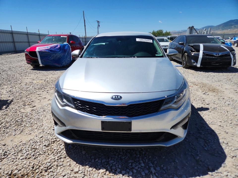 Photo 5 from auction – 2019 KIA OPTIMA with VIN 5XXGT4L36KG340869