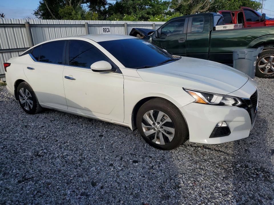 Photo 4 from auction – 2020 NISSAN ALTIMA with VIN 1N4BL4BV7LC179145