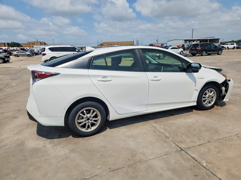 Photo 3 from auction – 2017 TOYOTA PRIUS with VIN JTDKBRFUXH3054028