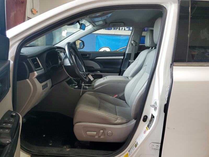 Photo 7 from auction – 2019 TOYOTA HIGHLANDER with VIN 5TDBZRFH2KS996496